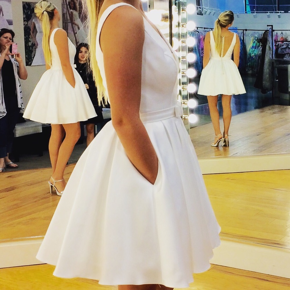 Sherri Hill!! Gorgeous cream homecoming dress